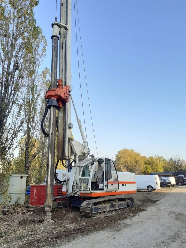 Soilmec R210 - Pile driver: picture 2 Soilmec R210 - Pile driver: picture 2