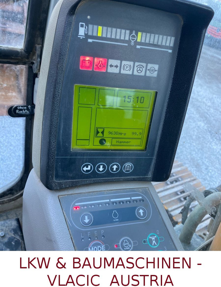 Crawler excavator Liebherr R 900: picture 9