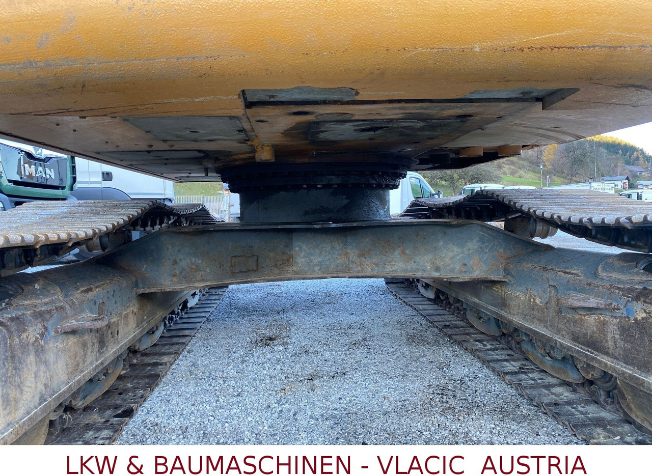 Crawler excavator Liebherr R 900: picture 13