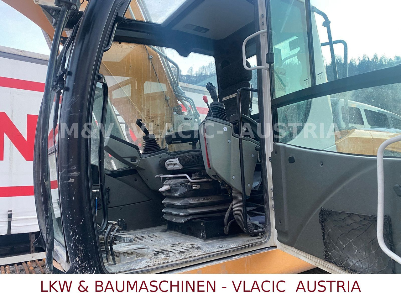Liebherr R 924 LC - Crawler excavator: picture 4 Liebherr R 924 LC - Crawler excavator: picture 4