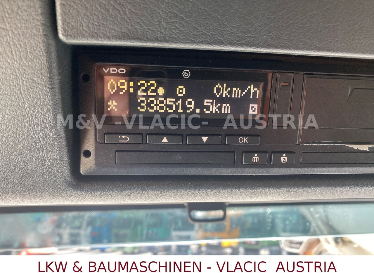 MAN 18.320 Kühlkoffer mit Fleischgehänge - Refrigerated truck: picture 3 MAN 18.320 Kühlkoffer mit Fleischgehänge - Refrigerated truck: picture 3