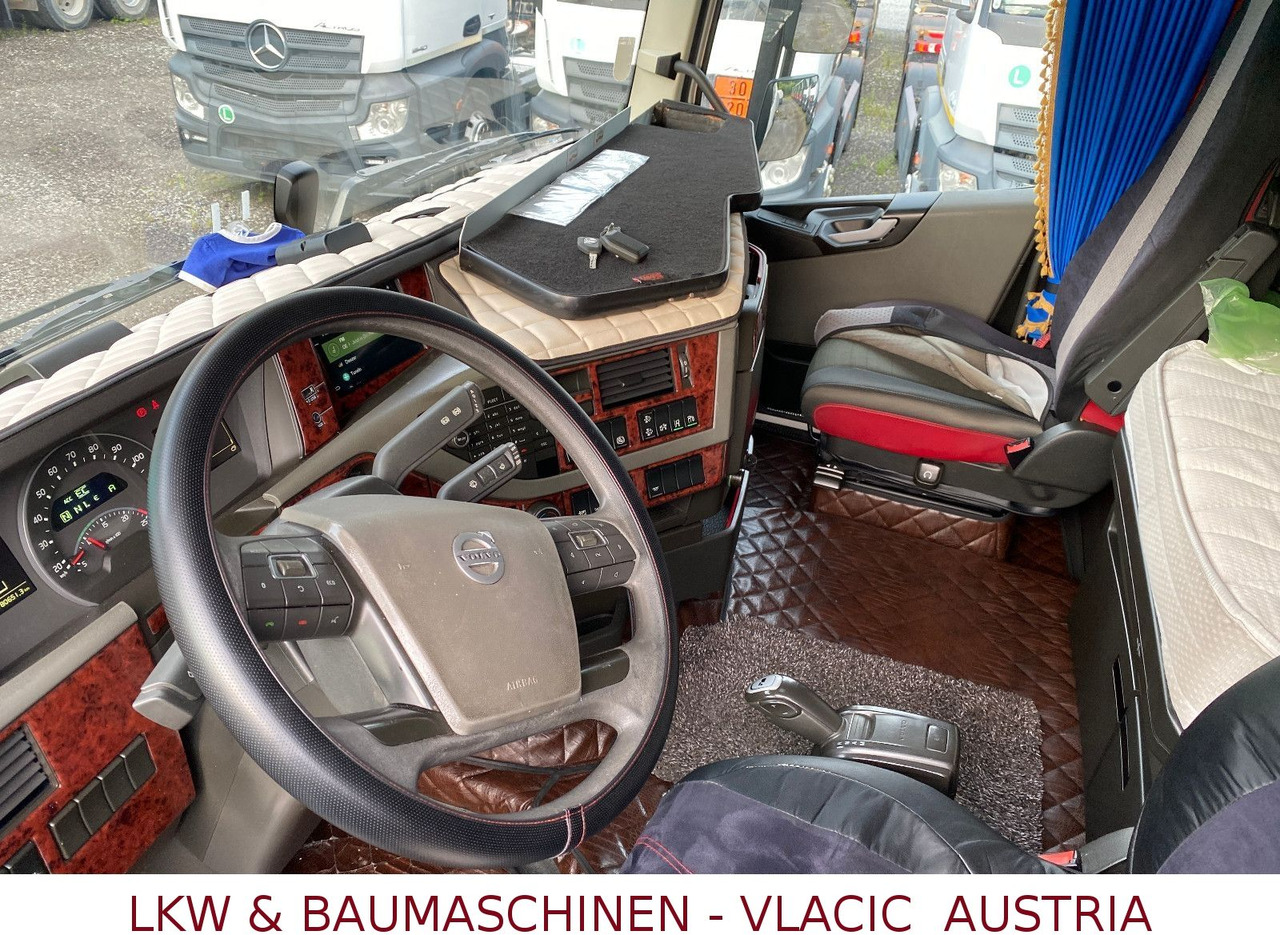 Tractor unit Volvo FH 420: picture 12