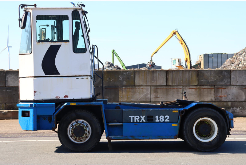 Kalmar TRX182A - Terminal tractor: picture 4 Kalmar TRX182A - Terminal tractor: picture 4