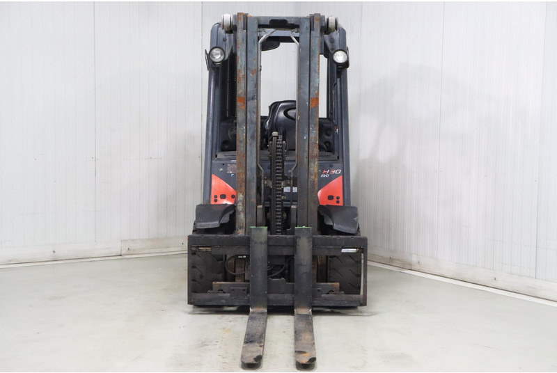 Linde H30D-02 - Diesel forklift: picture 2 Linde H30D-02 - Diesel forklift: picture 2