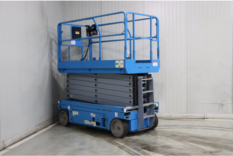 Mantall XE140W - Scissor lift: picture 5 Mantall XE140W - Scissor lift: picture 5
