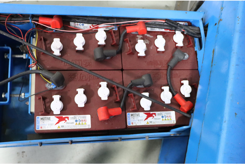 Scissor lift Mantall XE140W: picture 8 Scissor lift Mantall XE140W: picture 8