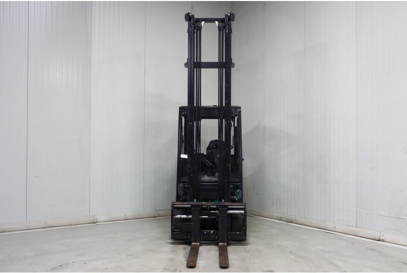 Mitsubishi FB30N - Electric forklift: picture 3 Mitsubishi FB30N - Electric forklift: picture 3