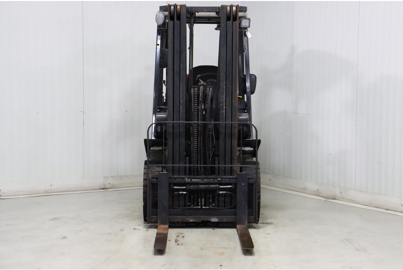 Nissan U1D2A20LQ - LPG forklift: picture 2 Nissan U1D2A20LQ - LPG forklift: picture 2