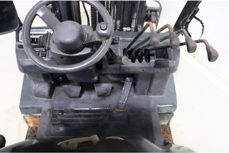 LPG forklift Nissan U1D2A20LQ: picture 9