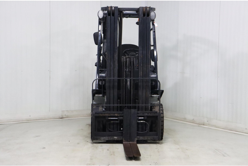 Nissan U1D2A20LQ - LPG forklift: picture 2 Nissan U1D2A20LQ - LPG forklift: picture 2