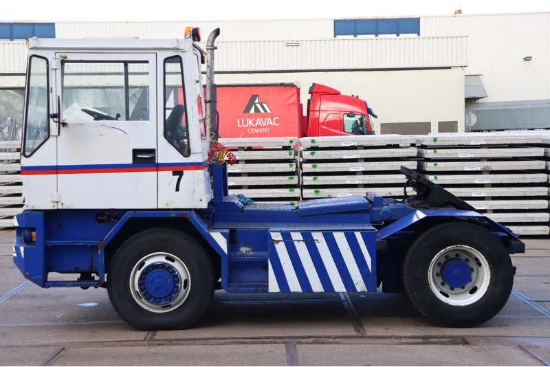 Terberg TRT89 - Terminal tractor: picture 4 Terberg TRT89 - Terminal tractor: picture 4