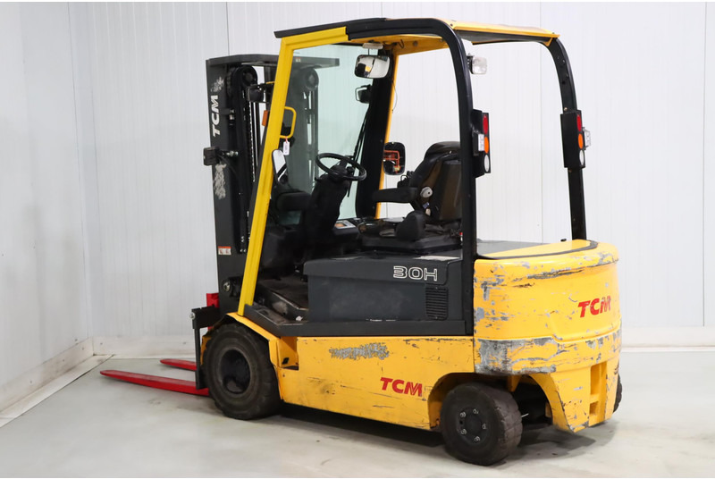 UniCarriers G1Q2L30H - Electric forklift: picture 4 UniCarriers G1Q2L30H - Electric forklift: picture 4