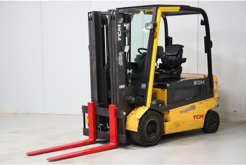 UniCarriers G1Q2L30H - Electric forklift: picture 3 UniCarriers G1Q2L30H - Electric forklift: picture 3