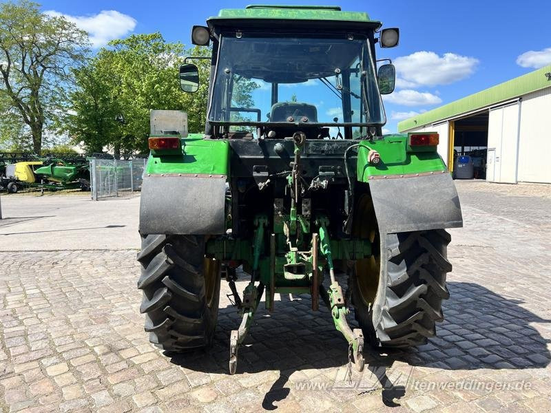 John Deere 3350 - Farm tractor: picture 5 John Deere 3350 - Farm tractor: picture 5