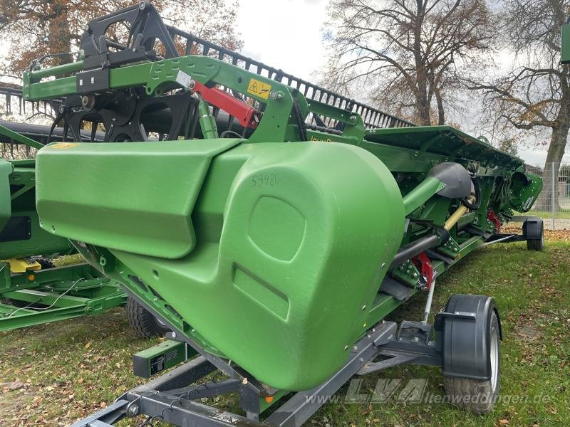 John Deere 735X - Grain header: picture 2 John Deere 735X - Grain header: picture 2
