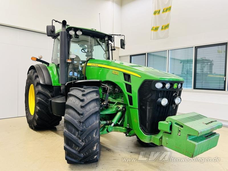 John Deere 8330 PowerShift - Farm tractor: picture 2 John Deere 8330 PowerShift - Farm tractor: picture 2