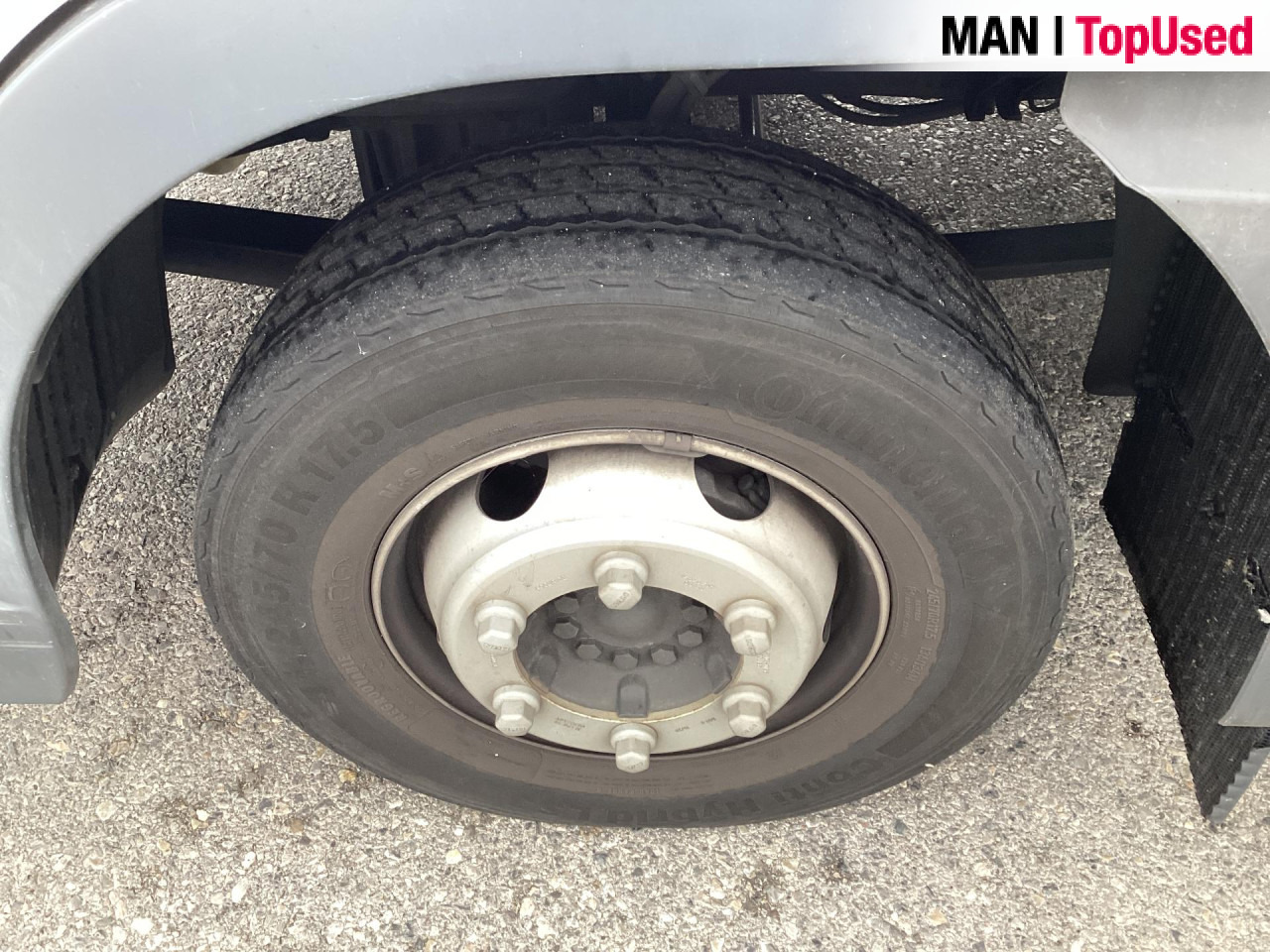 MAN TGL 12.250 4x2 BL CH KOFFER LBW AHK - Box truck: picture 3 MAN TGL 12.250 4x2 BL CH KOFFER LBW AHK - Box truck: picture 3