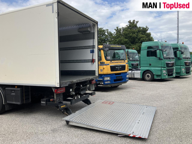 MAN TGM 18.320 4X2 LL - Box truck: picture 2 MAN TGM 18.320 4X2 LL - Box truck: picture 2
