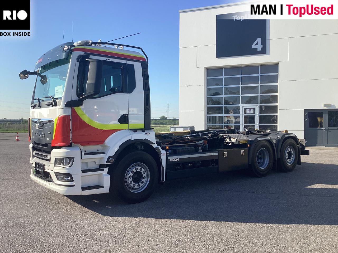 MAN TGS 26.430 6x2-4 BL CH Einsatzfahrzeug! Feuerwehr - Hook lift truck: picture 1 MAN TGS 26.430 6x2-4 BL CH Einsatzfahrzeug! Feuerwehr - Hook lift truck: picture 1