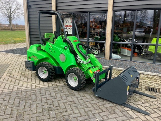 AVANT 420 loader - Compact loader: picture 5 AVANT 420 loader - Compact loader: picture 5
