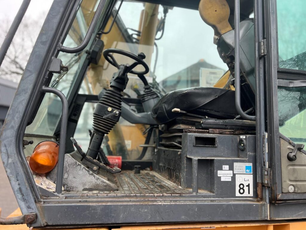 Wheel excavator CASE 788: picture 10