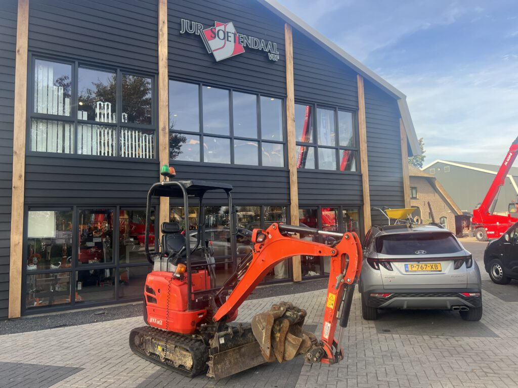 KUBOTA U17-3 - Mini excavator: picture 2 KUBOTA U17-3 - Mini excavator: picture 2