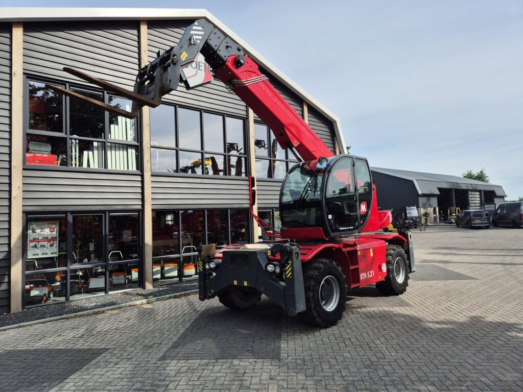 MAGNI RTH 5.21 D/D - Telescopic handler: picture 2 MAGNI RTH 5.21 D/D - Telescopic handler: picture 2