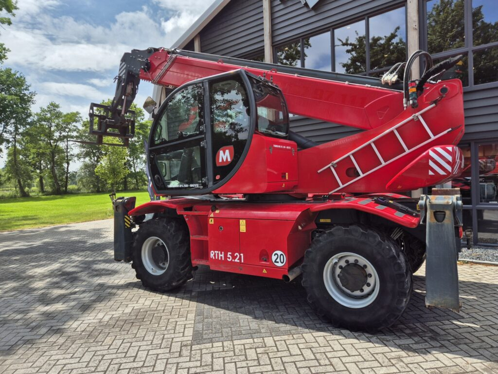 MAGNI RTH 5.21 D/D - Telescopic handler: picture 3 MAGNI RTH 5.21 D/D - Telescopic handler: picture 3