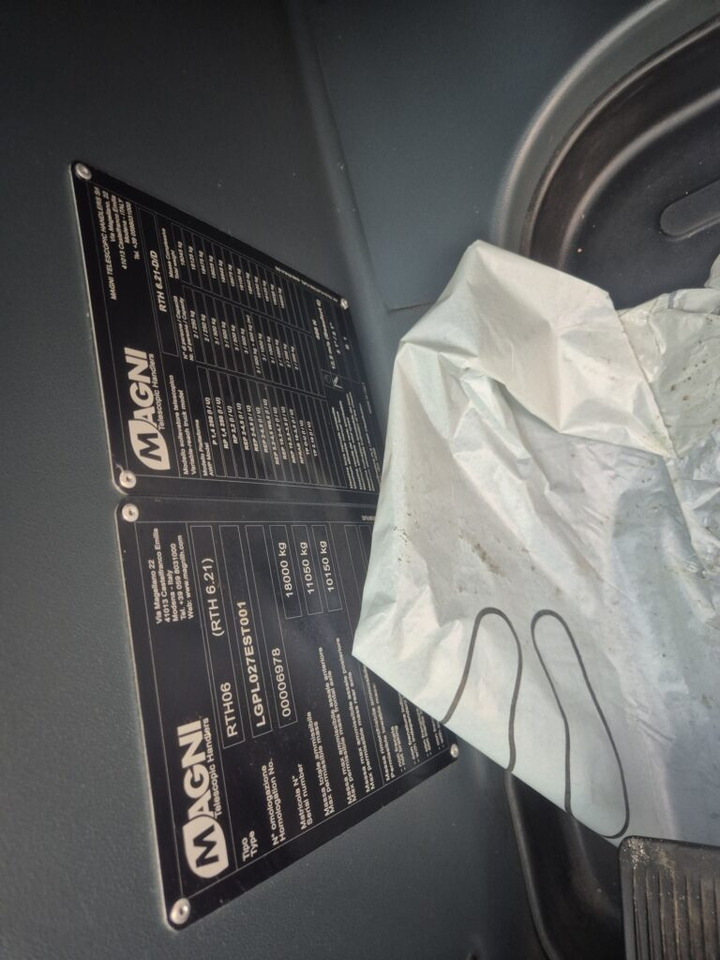 Telescopic handler MAGNI RTH 6.21 – D/D: picture 12