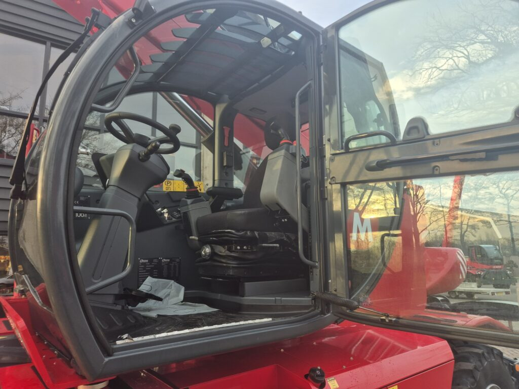 Telescopic handler MAGNI RTH 6.21 – D/D: picture 11