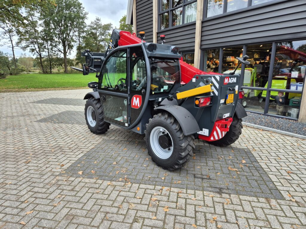 MAGNI TH 3.6 - Telescopic handler: picture 3 MAGNI TH 3.6 - Telescopic handler: picture 3