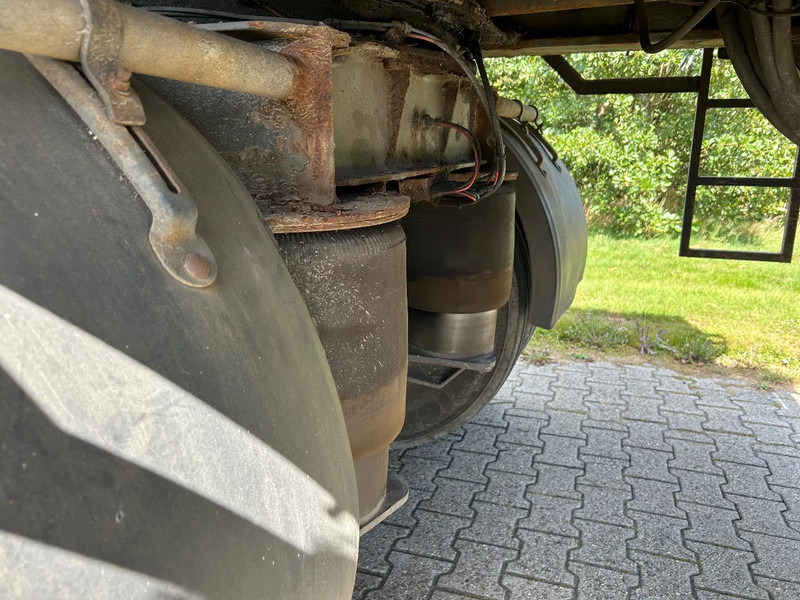 Floor | 3 AXLE | STEERING | CENTRAL LUB SYSTEM | STROG TRAILER !! - Dropside/ Flatbed semi-trailer: picture 5 Floor | 3 AXLE | STEERING | CENTRAL LUB SYSTEM | STROG TRAILER !! - Dropside/ Flatbed semi-trailer: picture 5