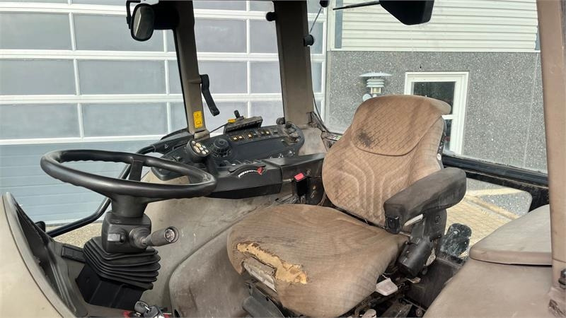 Case IH CVX 1195 Med frontlift - Farm tractor: picture 5 Case IH CVX 1195 Med frontlift - Farm tractor: picture 5