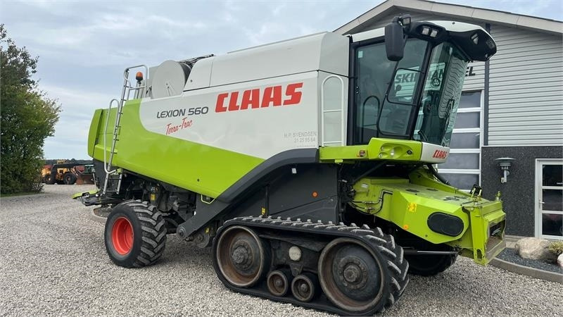 Combine harvester Claas LEXION 560 Med ny bælter og 4wd: picture 18