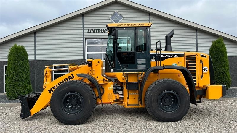 Hyundai 757-9A XTD med lang-arm. En-ejeres maskine med Loc - Wheel loader: picture 1 Hyundai 757-9A XTD med lang-arm. En-ejeres maskine med Loc - Wheel loader: picture 1