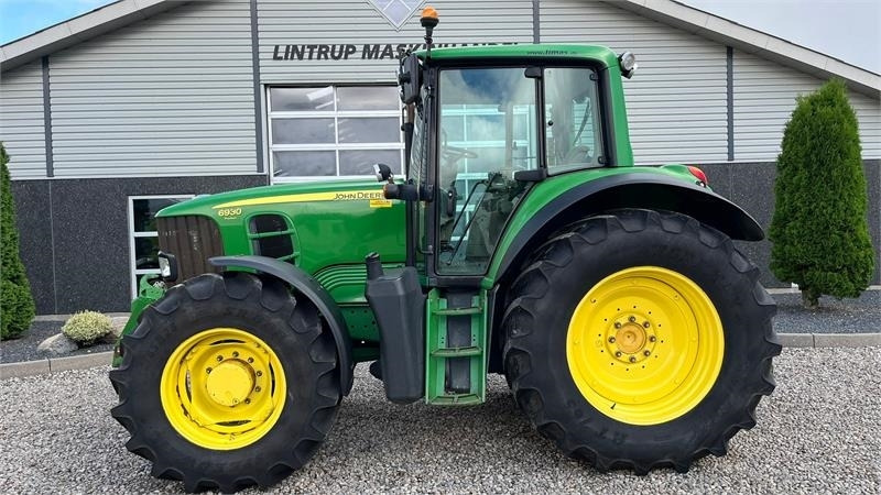 John Deere 6930 AutoPower med frontlift og front PTO  - Farm tractor: picture 1 John Deere 6930 AutoPower med frontlift og front PTO  - Farm tractor: picture 1