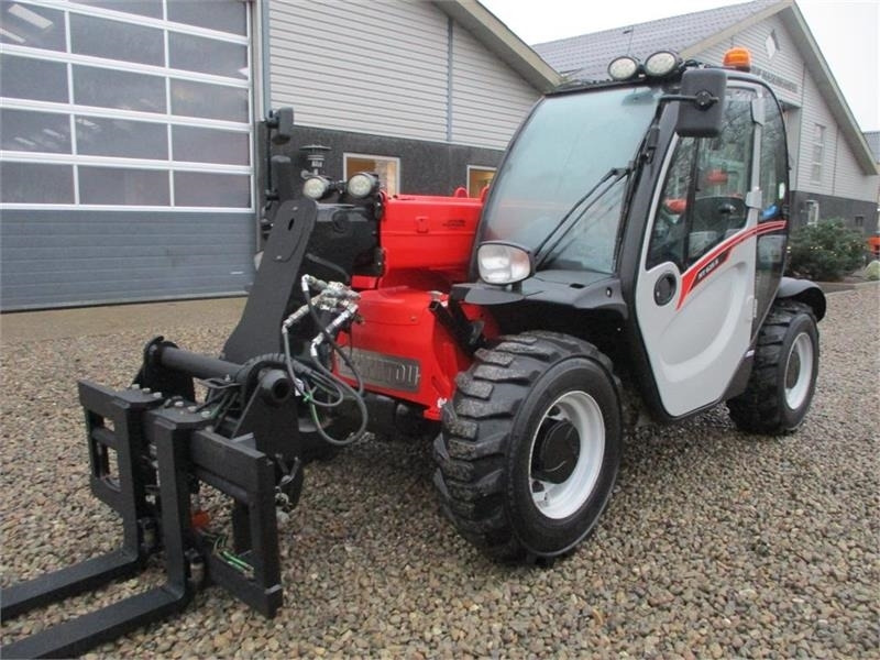 Telescopic handler Manitou MT625H Comfort Dansk maskine, med hydrauliske pall: picture 8