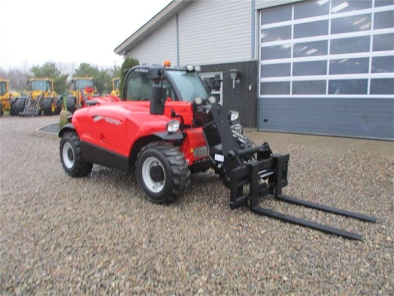 Telescopic handler Manitou MT625H Comfort Dansk maskine, med hydrauliske pall: picture 13