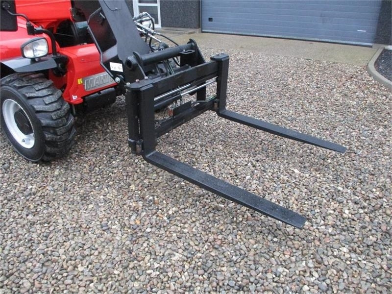 Telescopic handler Manitou MT625H Comfort Dansk maskine, med hydrauliske pall: picture 12
