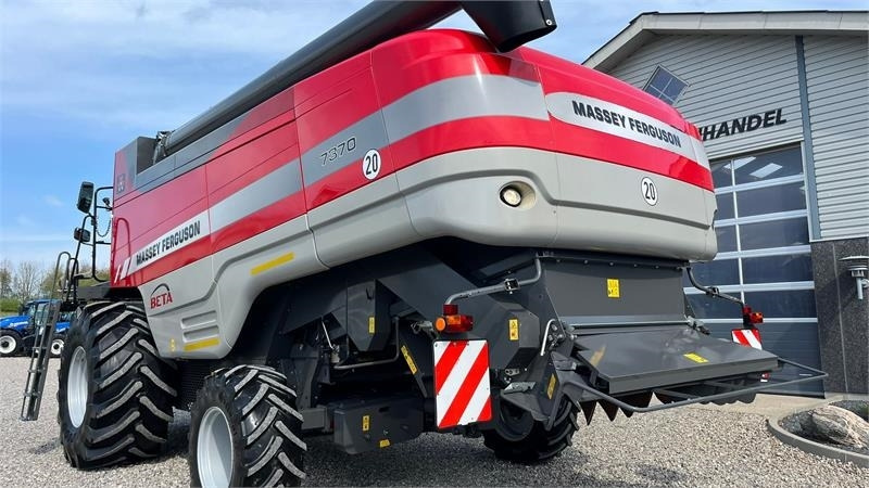 Leasing of Massey Ferguson 7370 BETA. Gårdmaskine med kun 1080 motortimer. Me  Massey Ferguson 7370 BETA. Gårdmaskine med kun 1080 motortimer. Me: picture 12