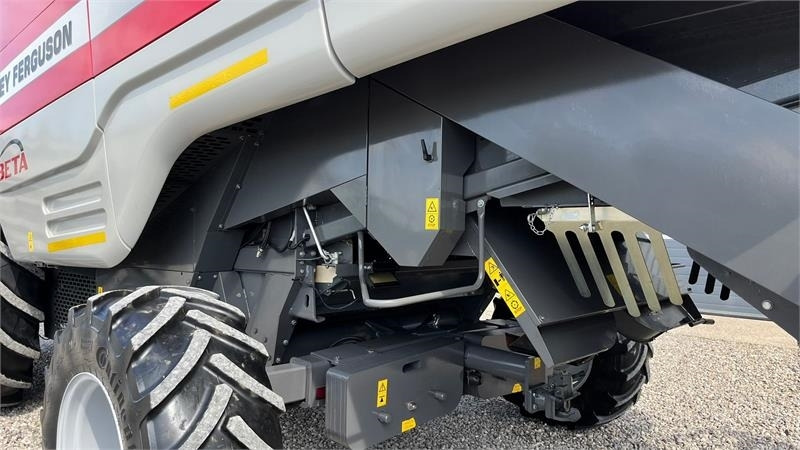 Leasing of Massey Ferguson 7370 BETA. Gårdmaskine med kun 1080 motortimer. Me  Massey Ferguson 7370 BETA. Gårdmaskine med kun 1080 motortimer. Me: picture 13