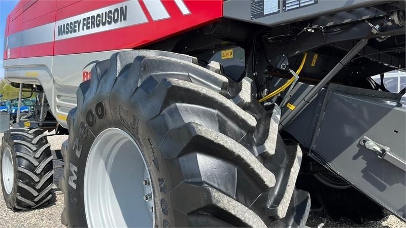 Leasing of Massey Ferguson 7370 BETA. Gårdmaskine med kun 1080 motortimer. Me  Massey Ferguson 7370 BETA. Gårdmaskine med kun 1080 motortimer. Me: picture 17