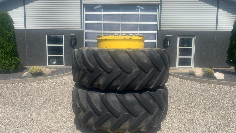 Michelin 650/85R38 Tvillinghjul med 8 låse - Tire for Agricultural machinery: picture 1 Michelin 650/85R38 Tvillinghjul med 8 låse - Tire for Agricultural machinery: picture 1