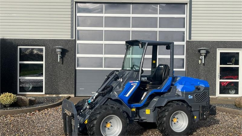 Multione 11.6 k Med pallegafler og multiskovl - Telescopic wheel loader: picture 1 Multione 11.6 k Med pallegafler og multiskovl - Telescopic wheel loader: picture 1