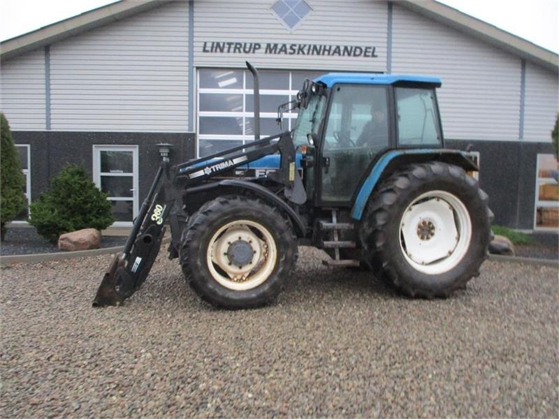 New Holland 7740 SLE Turbo Med frontlæsser og frontlift.  - Farm tractor: picture 1 New Holland 7740 SLE Turbo Med frontlæsser og frontlift.  - Farm tractor: picture 1