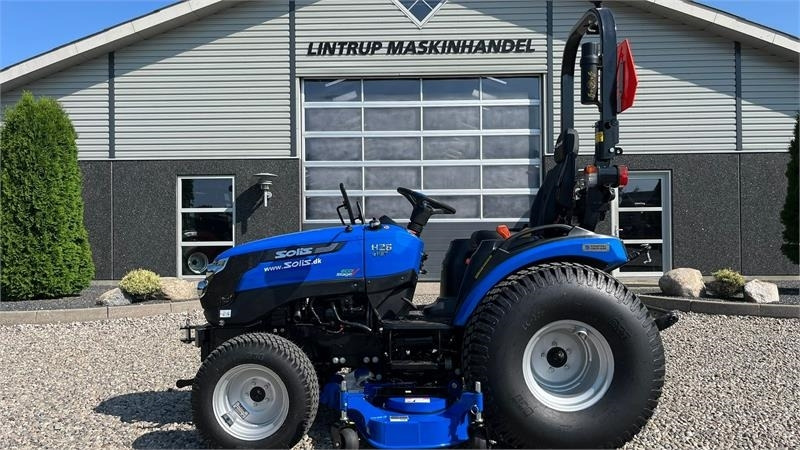 Solis 26 HST Hydrostat Turf hjul og klipperbord  - Municipal tractor: picture 1 Solis 26 HST Hydrostat Turf hjul og klipperbord  - Municipal tractor: picture 1