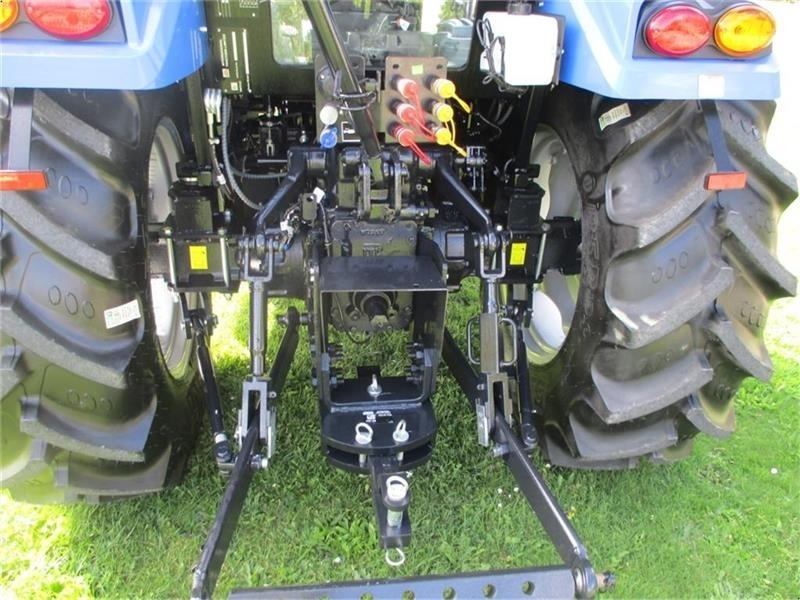 Solis 60 Med Lukket kabine, klima anlæg og vendegear på. - Farm tractor: picture 4 Solis 60 Med Lukket kabine, klima anlæg og vendegear på. - Farm tractor: picture 4