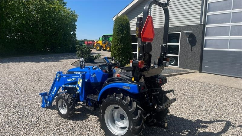 Solis H26 HST Med Frontlæsser - Municipal tractor: picture 3 Solis H26 HST Med Frontlæsser - Municipal tractor: picture 3