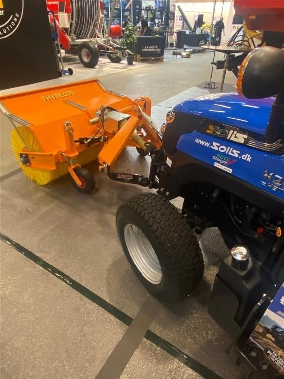 Farm tractor Solis H26 HST SnowEdition med Thyregod TK 1600 kost på: picture 10
