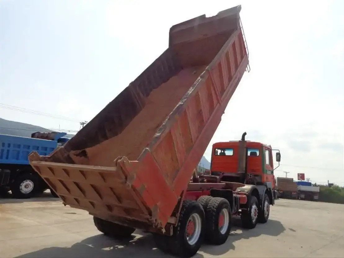 MAN 33.403 MAN 35.403 8X4  - Tipper: picture 4 MAN 33.403 MAN 35.403 8X4  - Tipper: picture 4